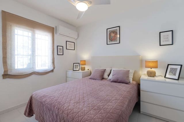 2 sovrum Bungalow för semesterbostäder i San Miguel de Salinas med pool - 693 € (Ref: 9866676)