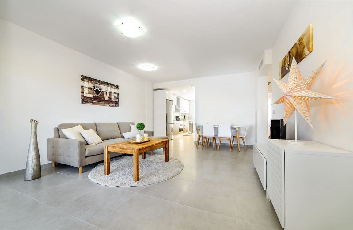 3 slaapkamer Rijtjeshuis te koop in Pilar de la Horadada met zwembad - € 269.000 (Ref: 8742007)