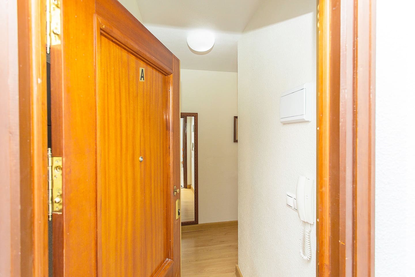 Piso de 3 habitaciones en Torrevieja en venta - 199.900 € (Ref: 9396681)