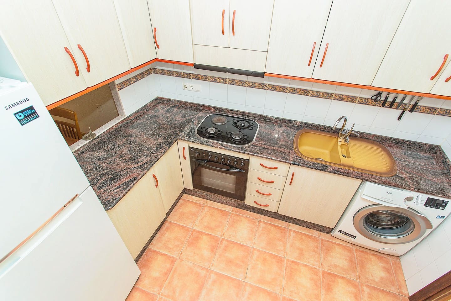 Piso de 3 habitaciones en Torrevieja en venta - 199.900 € (Ref: 9396681)