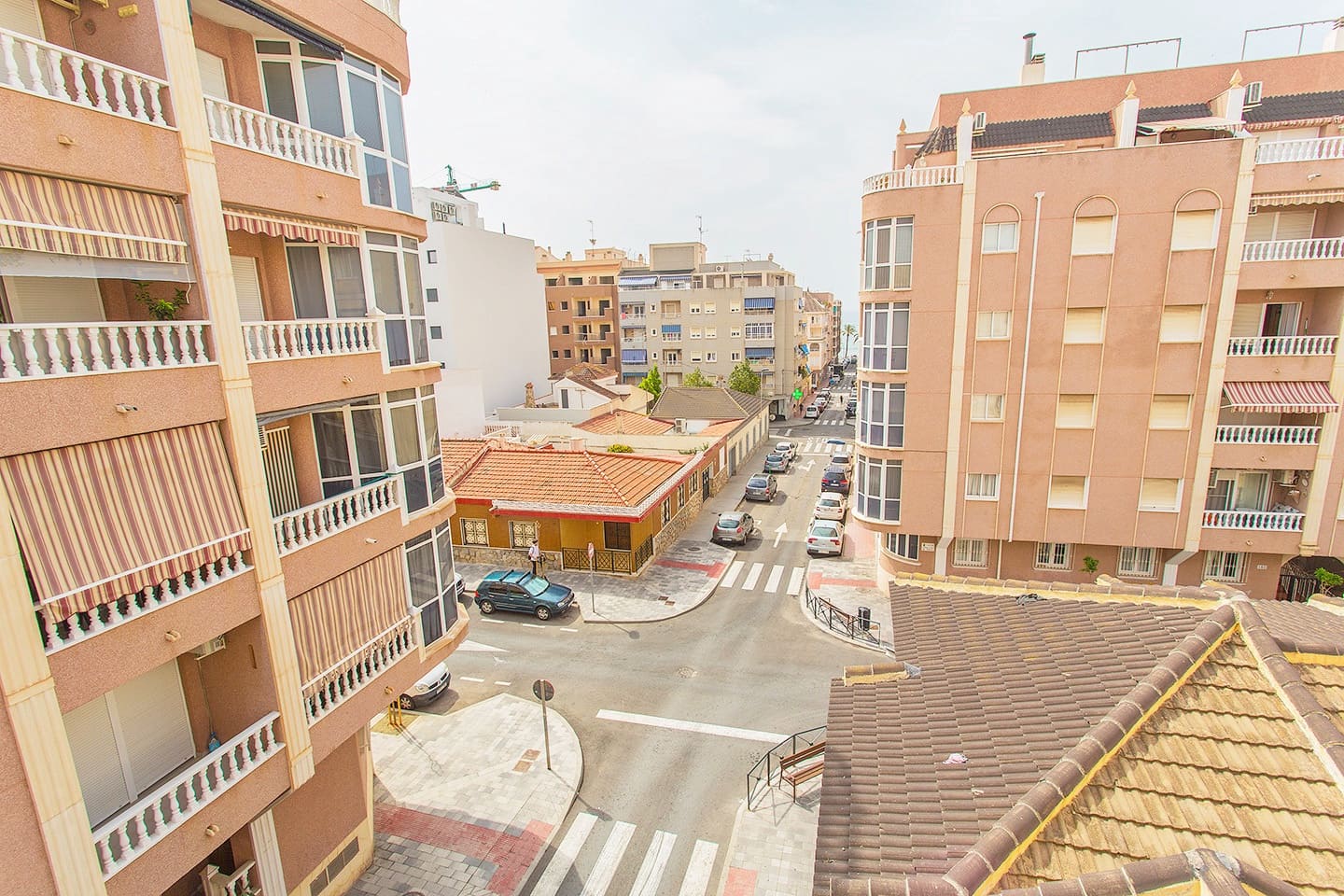 Piso de 3 habitaciones en Torrevieja en venta - 199.900 € (Ref: 9396681)