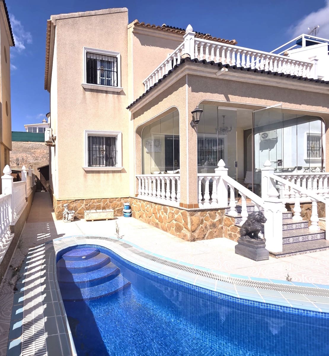3 soverom Villa til salgs i Orihuela Costa med svømmebasseng - € 329 900 (Ref: 9412533)