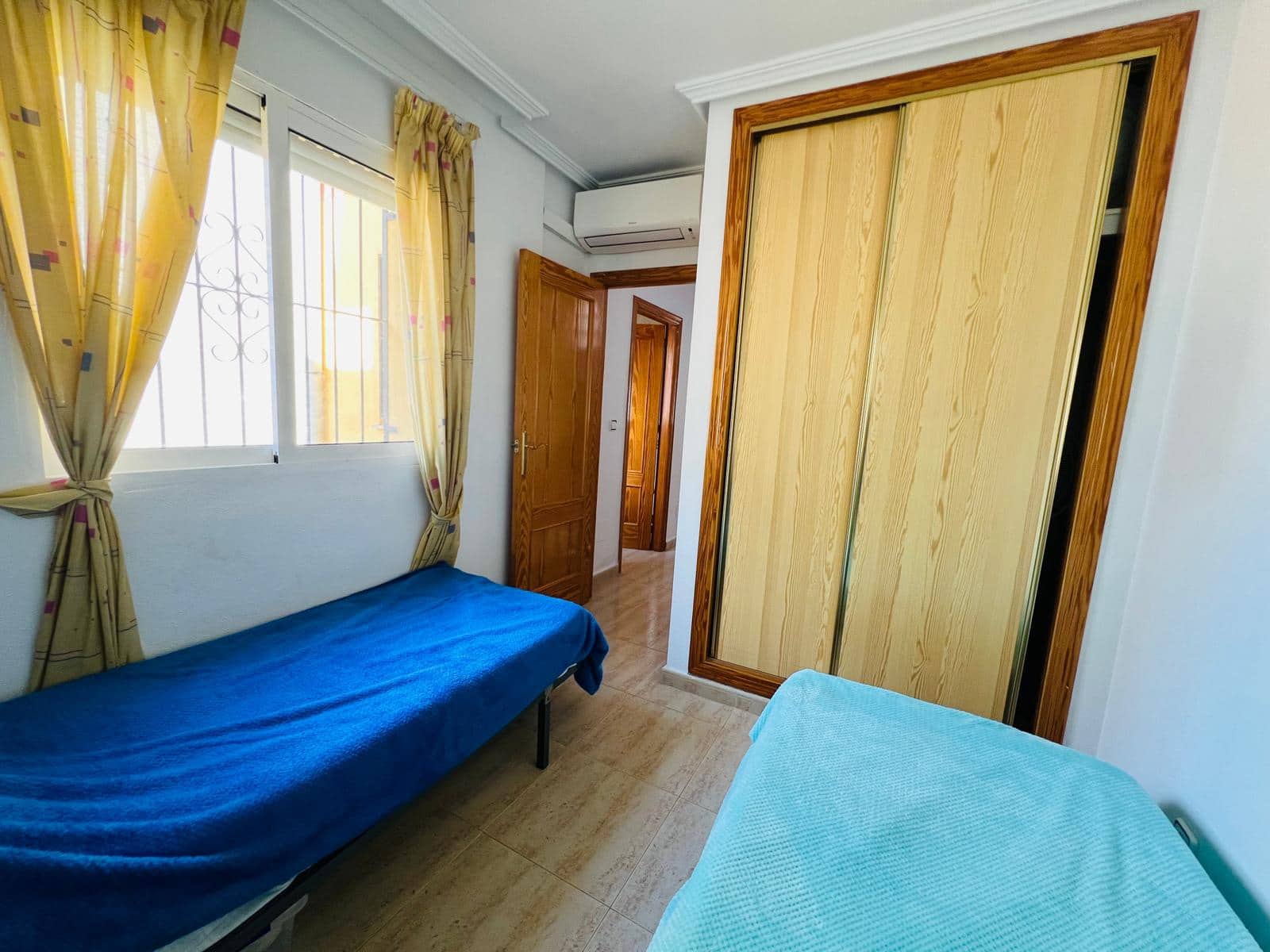 3 soveværelse Rækkehus til salg i Orihuela Costa med swimmingpool - € 219.000 (Ref: 9544399)