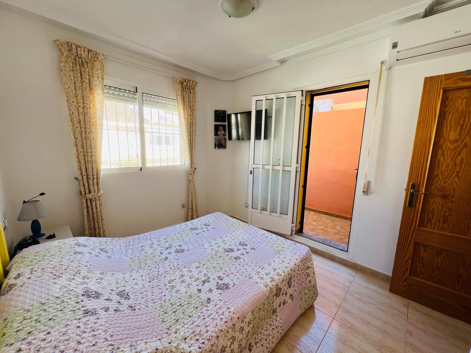 3 soveværelse Rækkehus til salg i Orihuela Costa med swimmingpool - € 219.000 (Ref: 9544399)