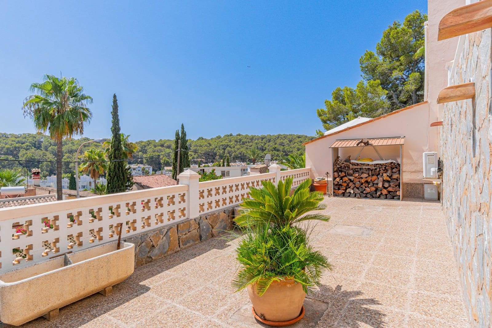 Chalet de 4 habitaciones en Peguera / Paguera en venta con piscina garaje - 1.099.000 € (Ref: 10004274)