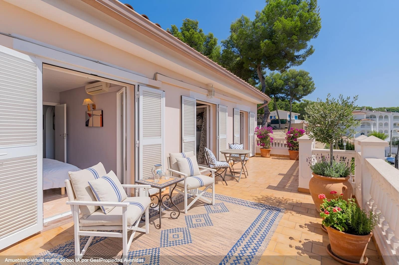 Chalet de 4 habitaciones en Peguera / Paguera en venta con piscina garaje - 1.099.000 € (Ref: 10004274)