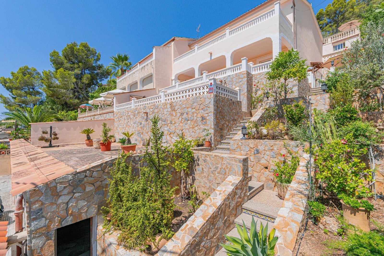 Chalet de 4 habitaciones en Peguera / Paguera en venta con piscina garaje - 1.099.000 € (Ref: 10004274)