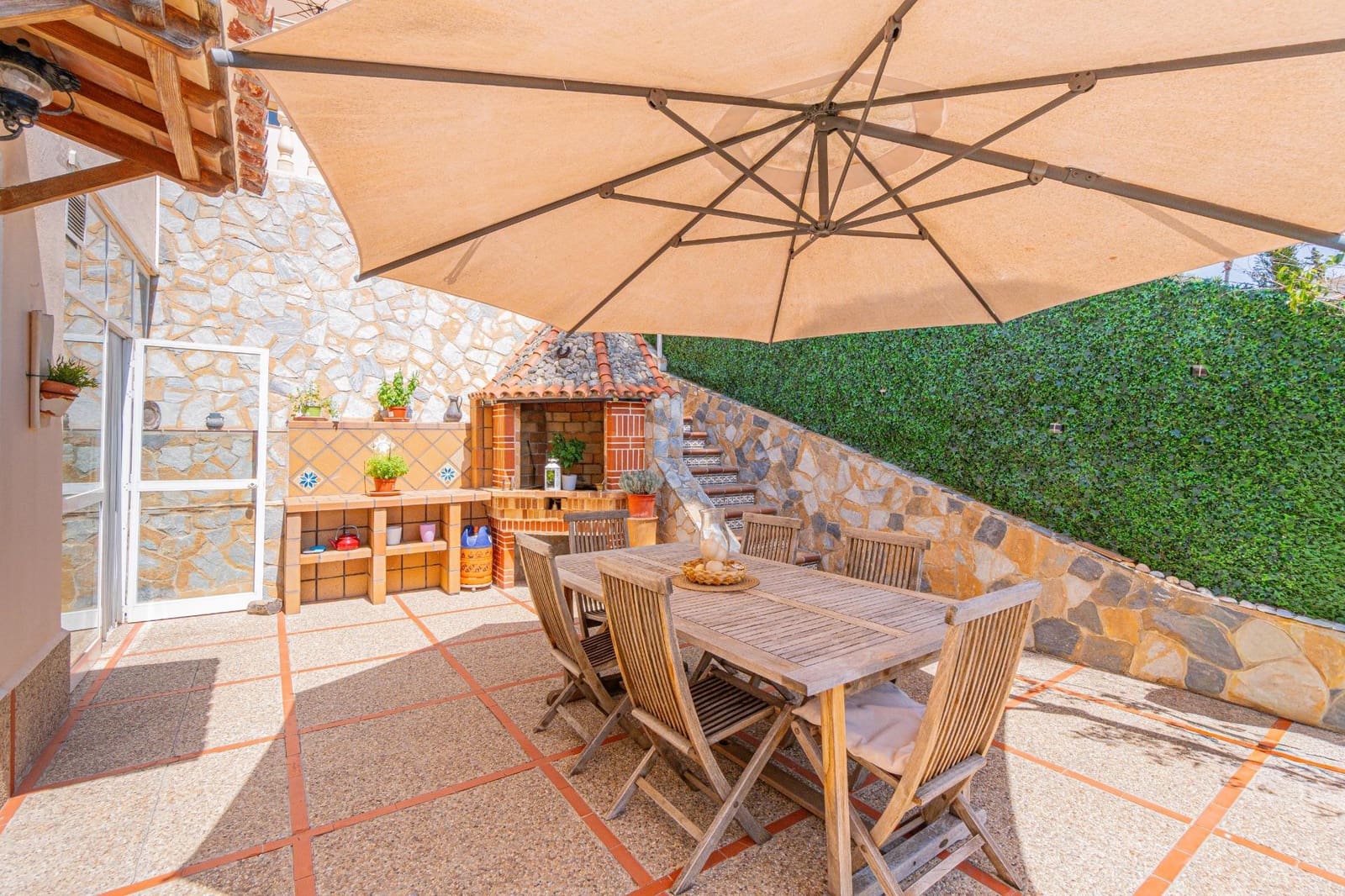 Chalet de 4 habitaciones en Peguera / Paguera en venta con piscina garaje - 1.099.000 € (Ref: 10004274)