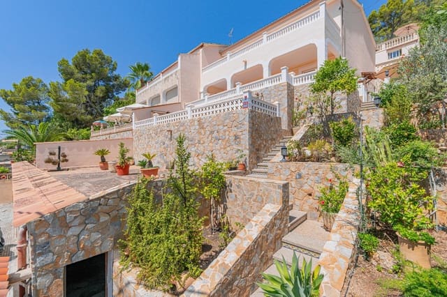 Chalet de 4 habitaciones en Peguera / Paguera, Calvià en venta con piscina garaje - 1.099.000 € (Ref: 10004274)