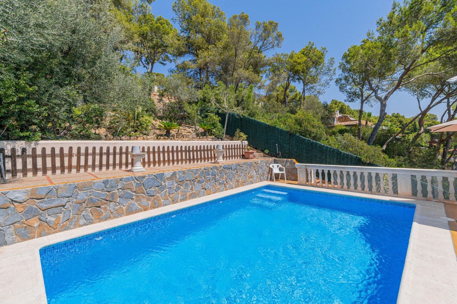Chalet de 4 habitaciones en Peguera / Paguera en venta con piscina garaje - 1.099.000 € (Ref: 10004274)