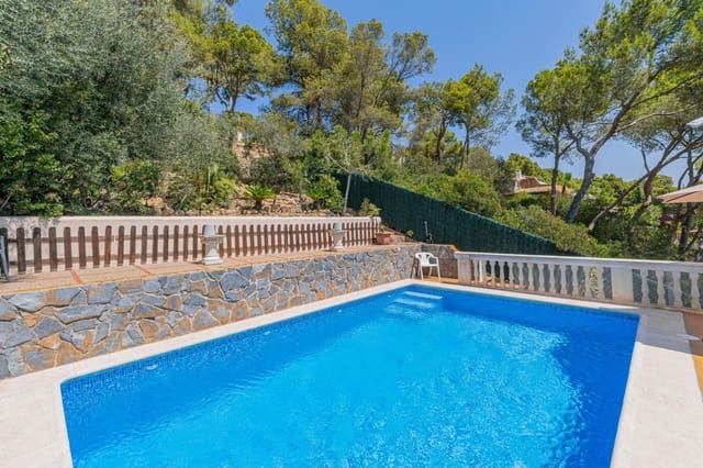 Chalet de 4 habitaciones en Peguera / Paguera, Calvià en venta con piscina garaje - 1.099.000 € (Ref: 10004274)
