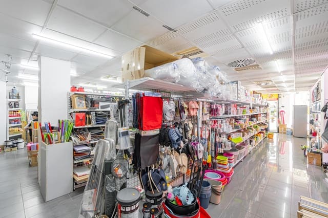 Commerciale in vendita in Can Pere Antoni, Palma de Mallorca - 675.000 € (Rif: 10076484)