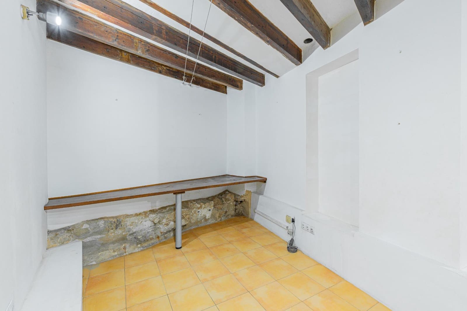 Commercial for rent in Palma de Mallorca - € 1,300 (Ref: 10100249)