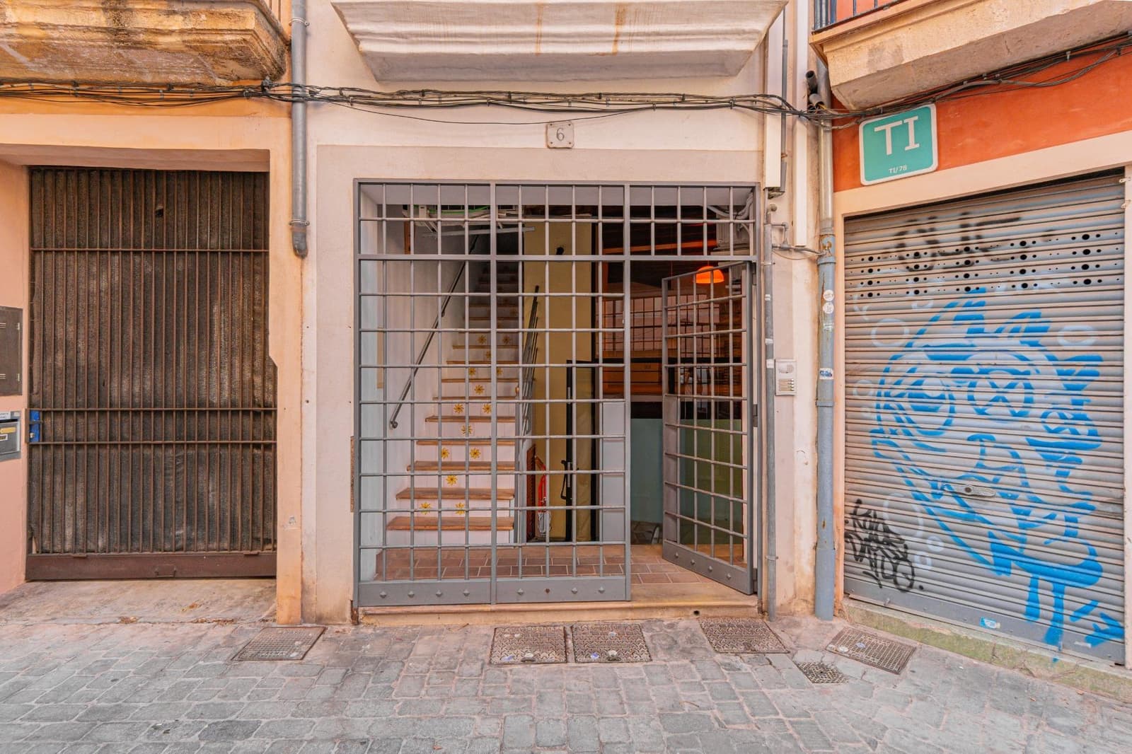 Commercial for rent in Palma de Mallorca - € 1,300 (Ref: 10100249)
