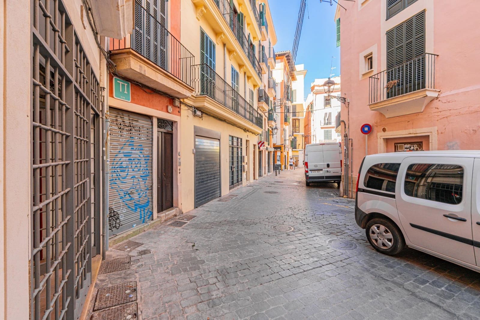 Commercial for rent in Palma de Mallorca - € 1,300 (Ref: 10100249)