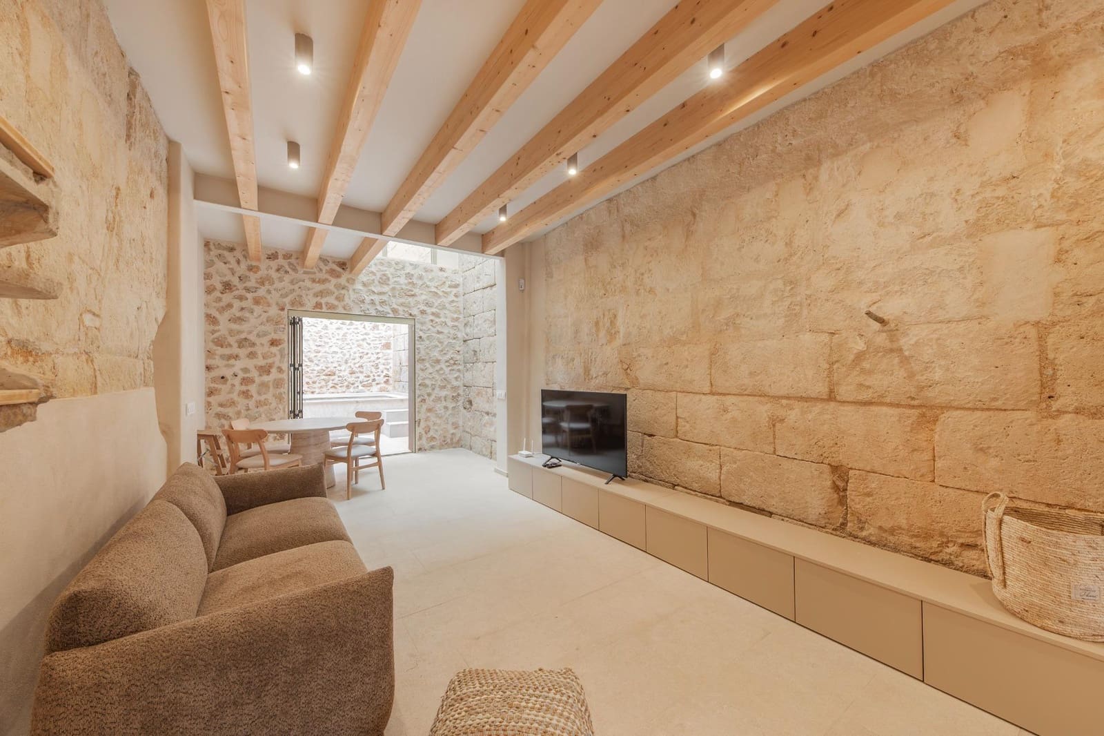 2 bedroom Townhouse for sale in Sa Pobla with pool - € 460,000 (Ref: 10139783)