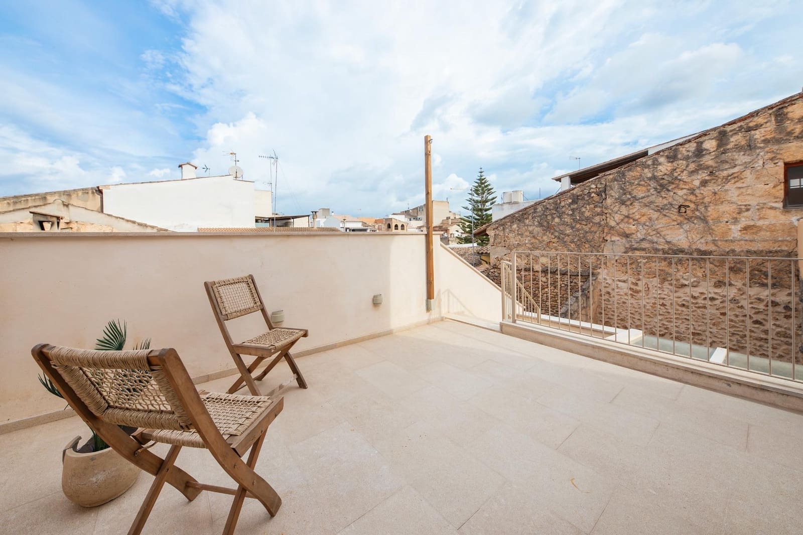2 bedroom Townhouse for sale in Sa Pobla with pool - € 460,000 (Ref: 10139783)