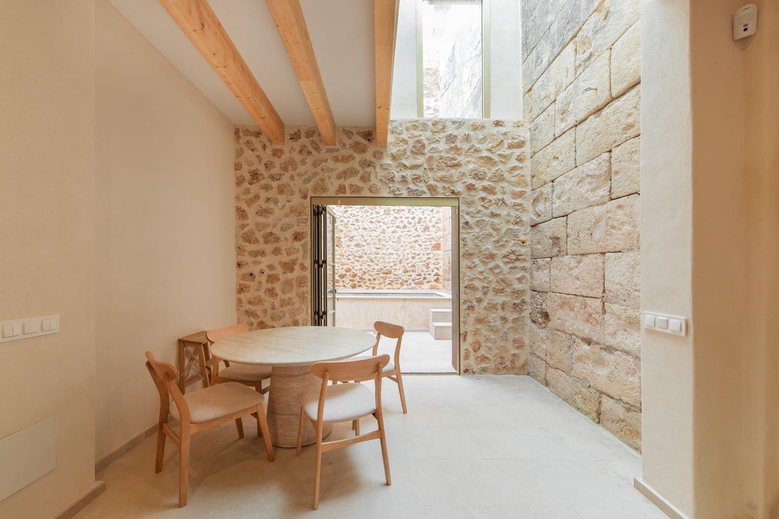 2 bedroom Townhouse for sale in Sa Pobla with pool - € 460,000 (Ref: 10139783)