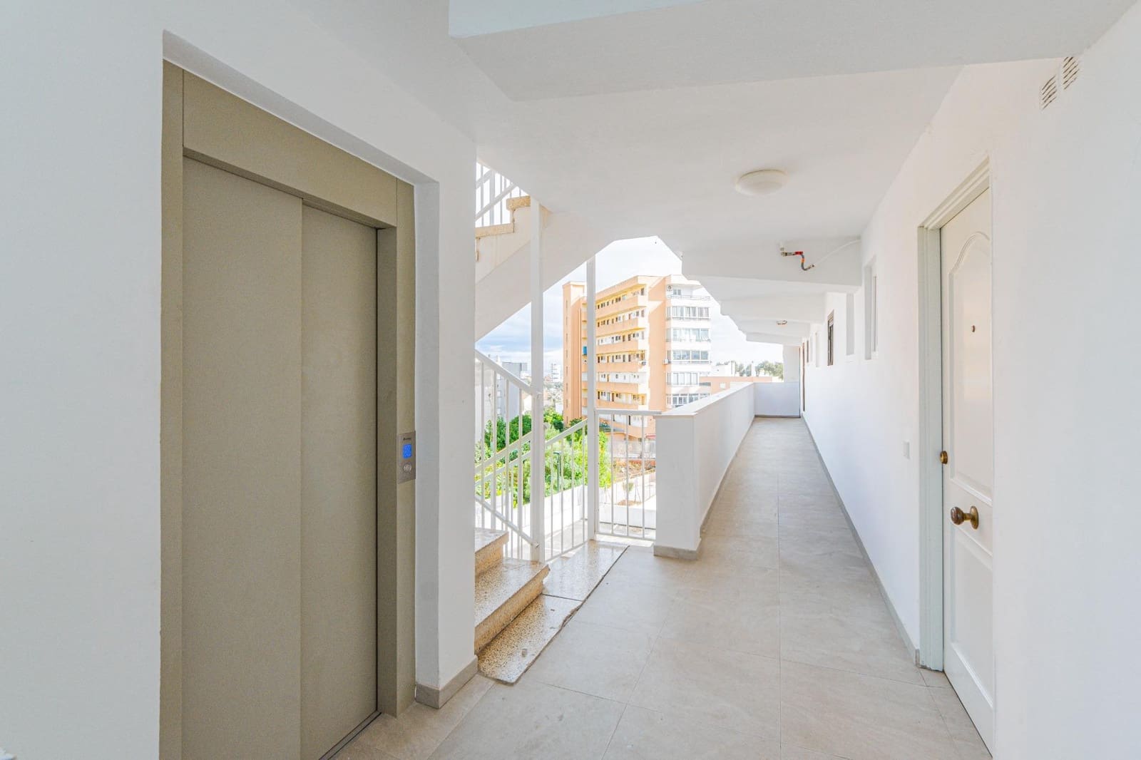 Estúdio para venda em Cala Mayor com garagem - 199 000 € (Ref: 10147201)
