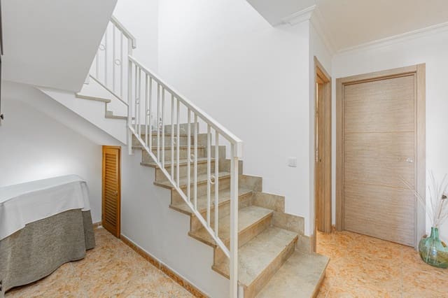 4 bedroom Apartment for sale in Ca'n Picafort, Santa Margalida with garage - € 549,000 (Ref: 10183203)
