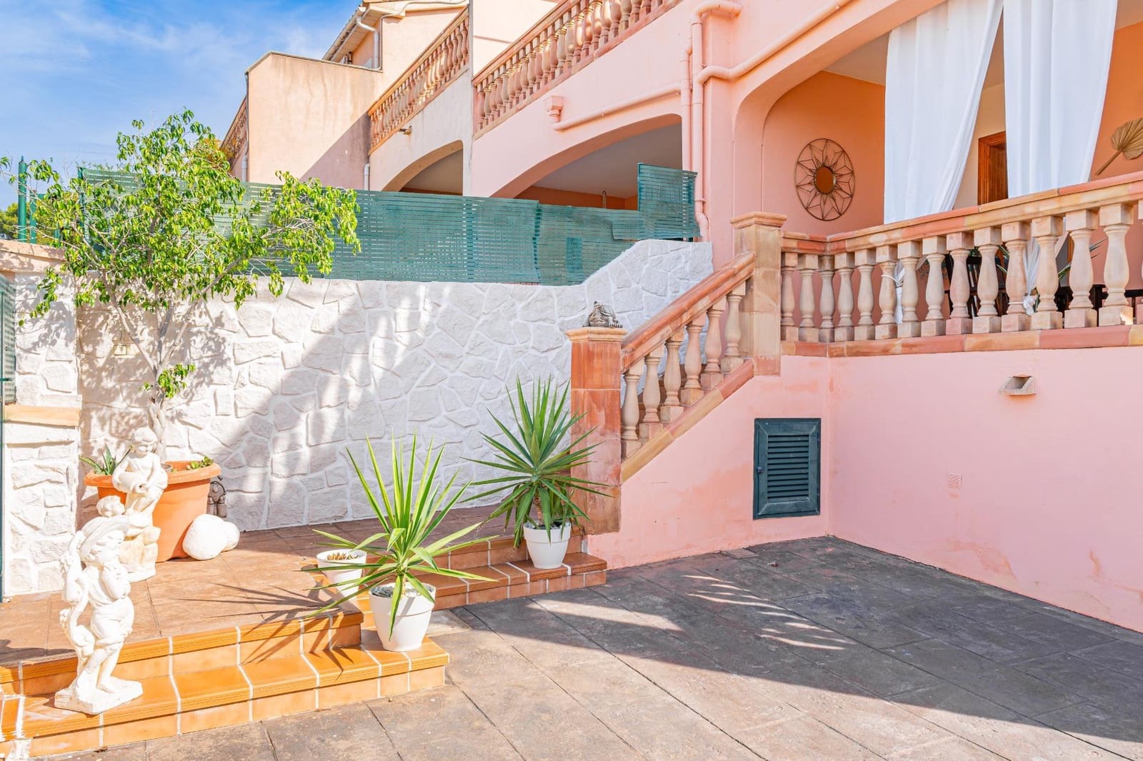 3 bedroom Semi-detached Villa for sale in Sa Cabaneta / La Cabaneta with pool garage - € 799,000 (Ref: 10185017)