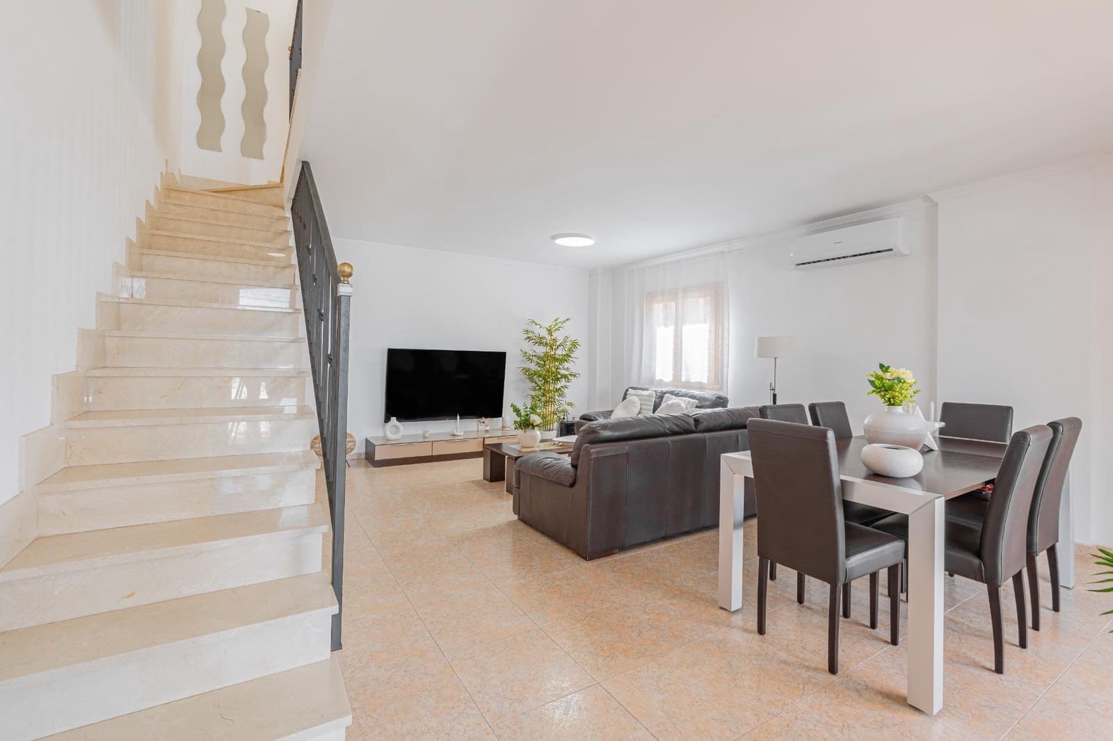 3 bedroom Semi-detached Villa for sale in Sa Cabaneta / La Cabaneta with pool garage - € 799,000 (Ref: 10185017)