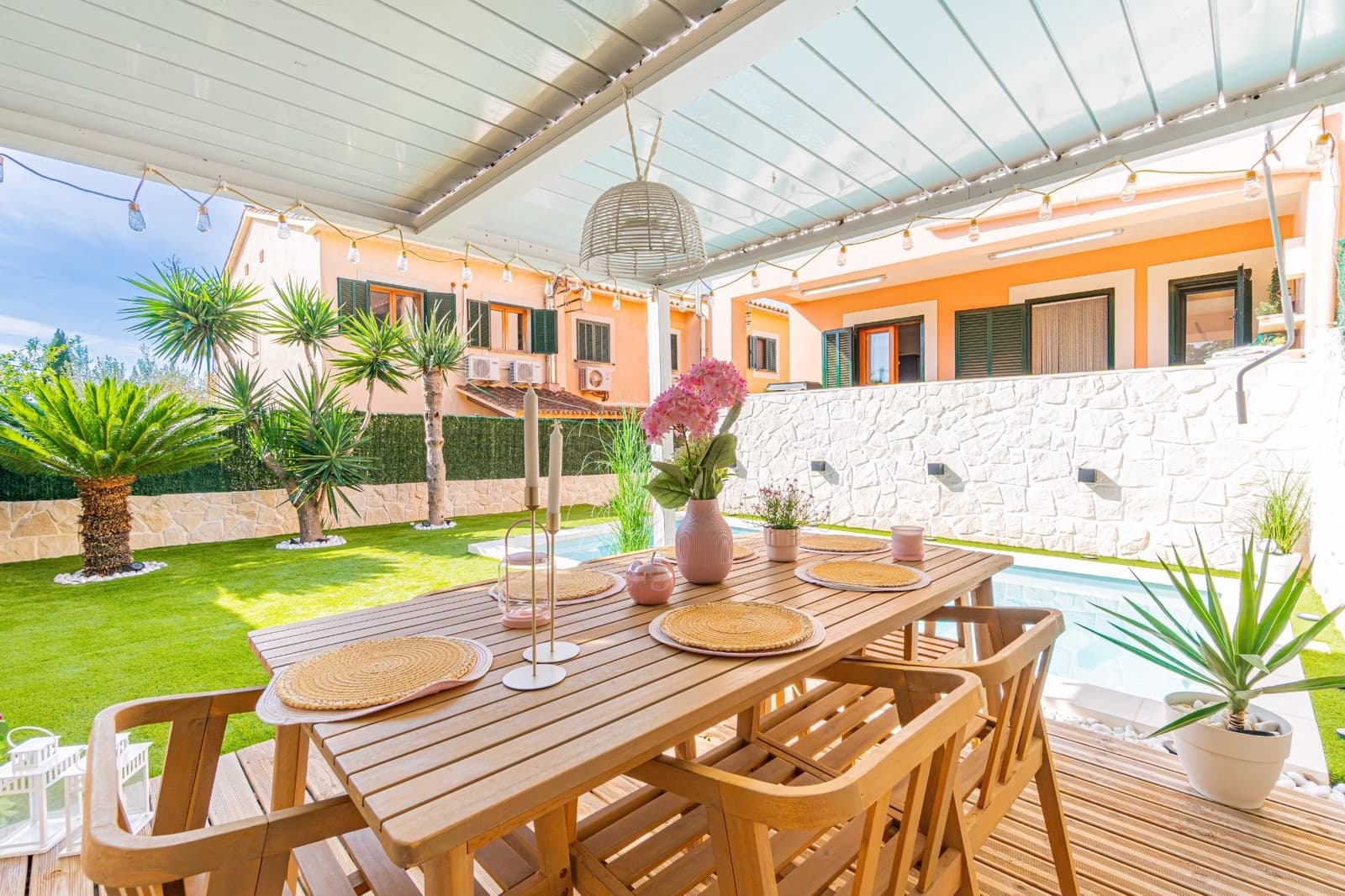 3 bedroom Semi-detached Villa for sale in Sa Cabaneta / La Cabaneta with pool garage - € 799,000 (Ref: 10185017)
