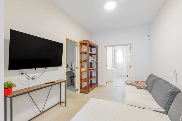 2 bedroom Apartment for sale in Pere Garau, Palma de Mallorca - € 329,900 (Ref: 10187172)