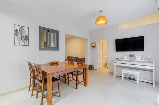2 bedroom Apartment for sale in Pere Garau, Palma de Mallorca - € 329,900 (Ref: 10187172)