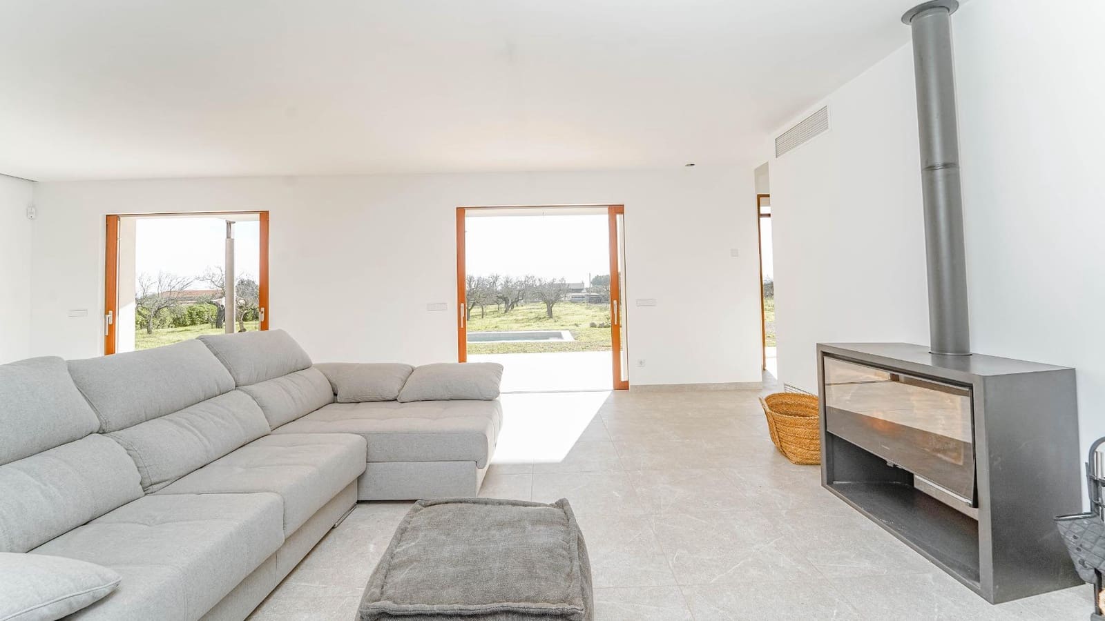 4 bedroom Finca/Country House for sale in Binissalem with pool garage - € 2,825,000 (Ref: 8698542)