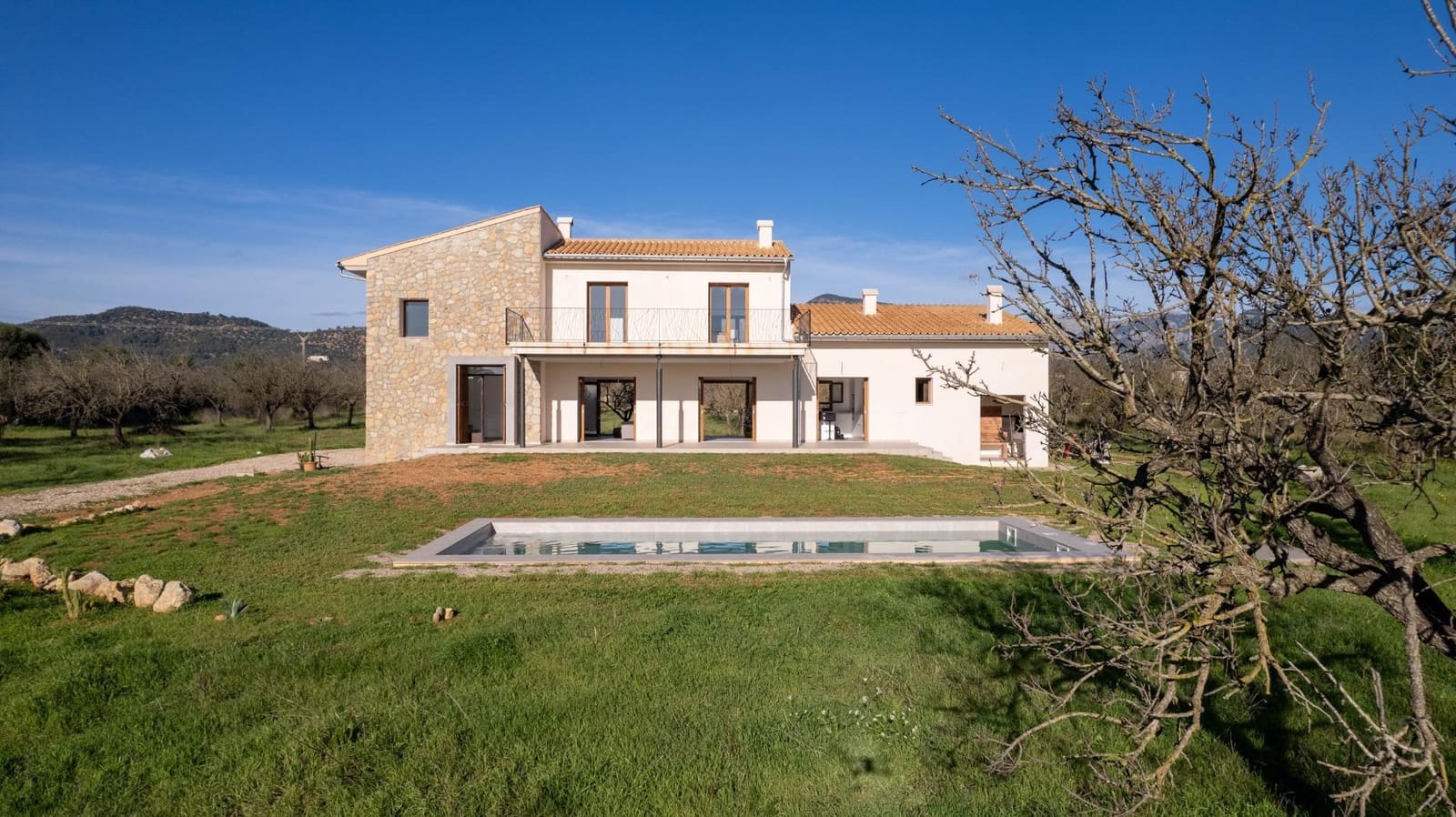 4 bedroom Finca/Country House for sale in Binissalem with pool garage - € 2,825,000 (Ref: 8698542)