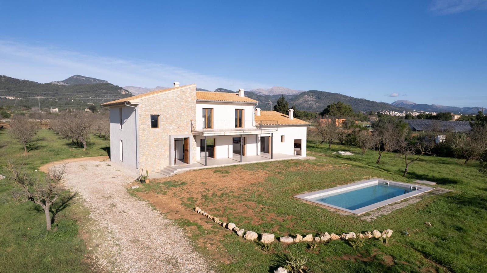 4 bedroom Finca/Country House for sale in Binissalem with pool garage - € 2,825,000 (Ref: 8698542)