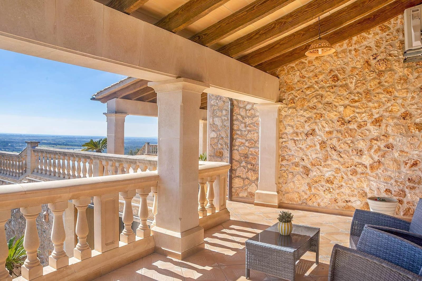 5 bedroom Villa for sale in Puntiro with pool - € 2,700,000 (Ref: 8699926)
