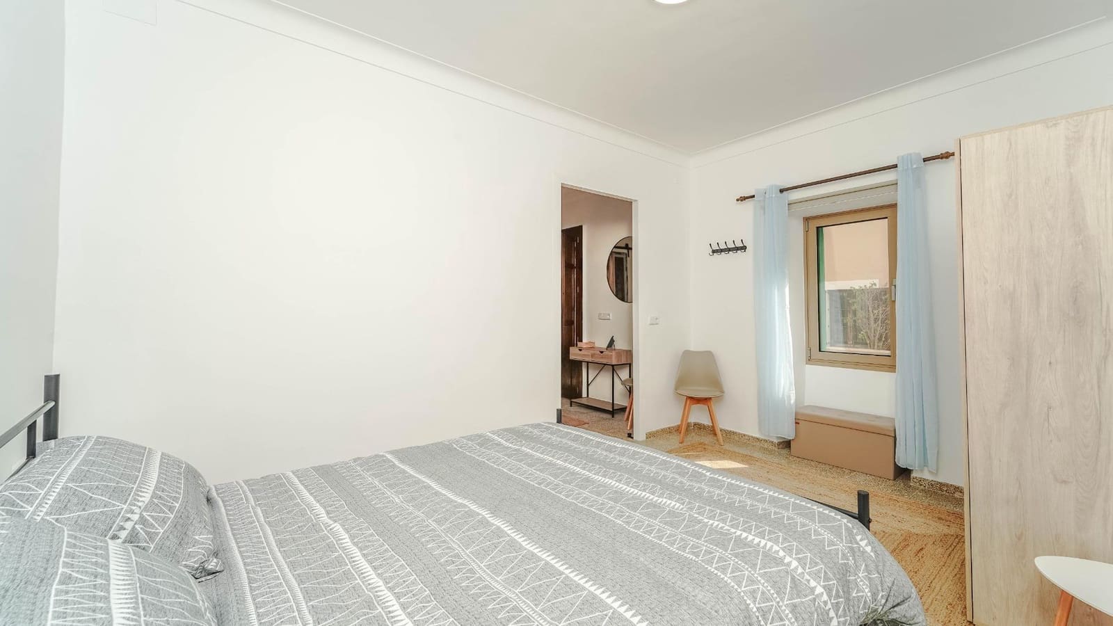 4 sovrum Radhus att hyra i Sant Joan med garage - 1 500 € (Ref: 8825066)