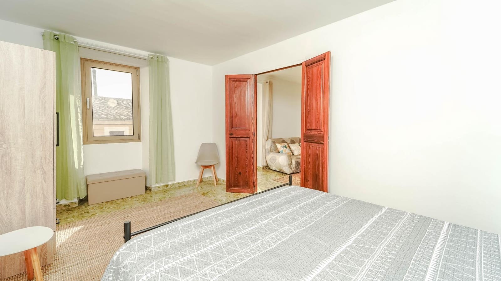 4 sovrum Radhus att hyra i Sant Joan med garage - 1 500 € (Ref: 8825066)