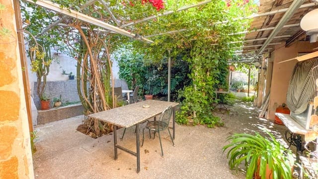 5 bedroom Townhouse for sale in El Rafal Vell, Palma de Mallorca with garage - € 599,000 (Ref: 8950791)