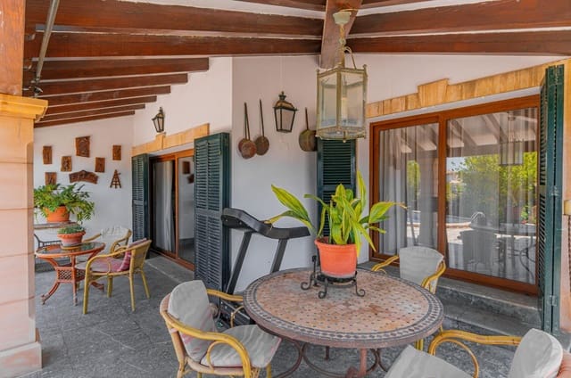 5 slaapkamer Villa te koop in El Pont d'Inca / Es Pont d'Inca, Marratxí met zwembad - € 1.199.000 (Ref: 9008020)