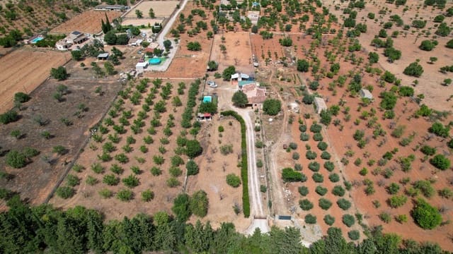 3 makuuhuone Maalaistalo myytävänä paikassa Lloseta mukana uima-altaan 
autotalli - 599 000 € (Ref: 9036641)