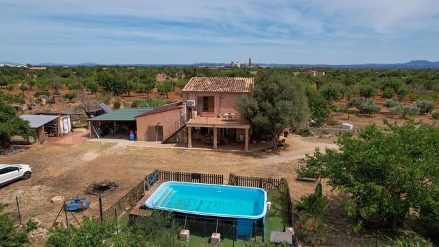 3 soveværelse Finca/Landehus til salg i Lloseta med swimmingpool garage - € 599.000 (Ref: 9036641)