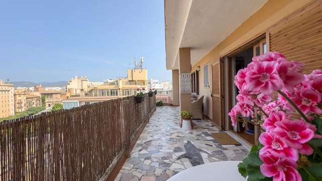 1 bedroom Apartment for sale in La Missió, Palma de Mallorca - € 649,000 (Ref: 9059404)