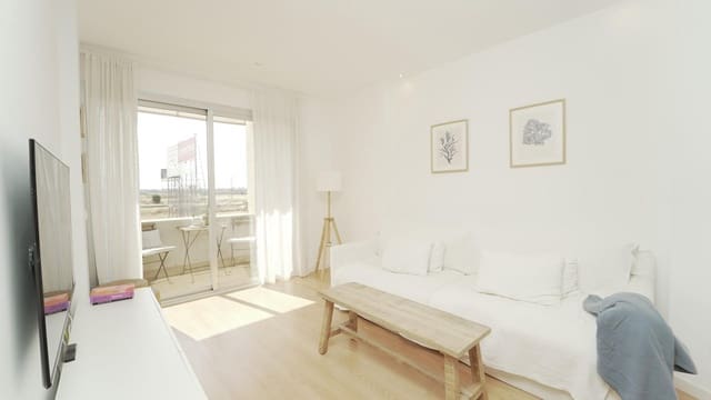 2 soveværelse Lejlighed til leje i Palma de Mallorca med swimmingpool garage - € 1.950 (Ref: 9068838)