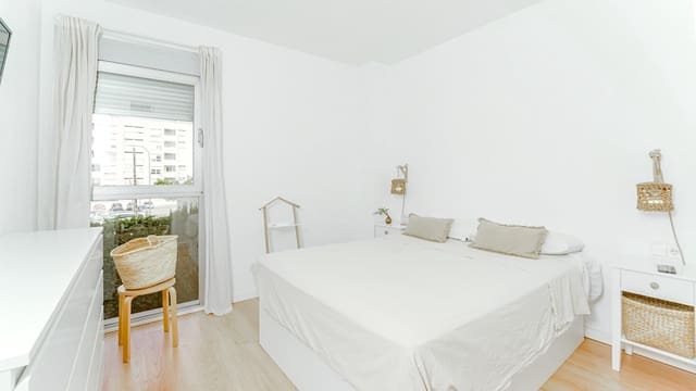 2 soveværelse Lejlighed til leje i Palma de Mallorca med swimmingpool garage - € 1.950 (Ref: 9068838)