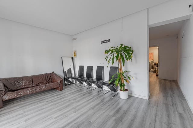 Kaupallinen vuokrattavana paikassa Pere Garau, Palma de Mallorca - 1 740 € (Ref: 9118748)