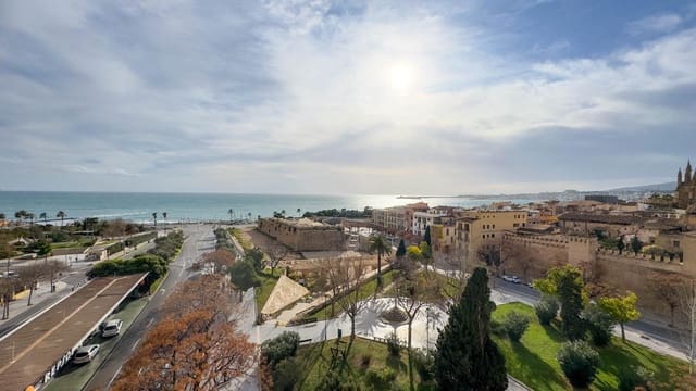 4 slaapkamer Flat te koop in Foners, Palma de Mallorca met garage - € 849.000 (Ref: 9181068)