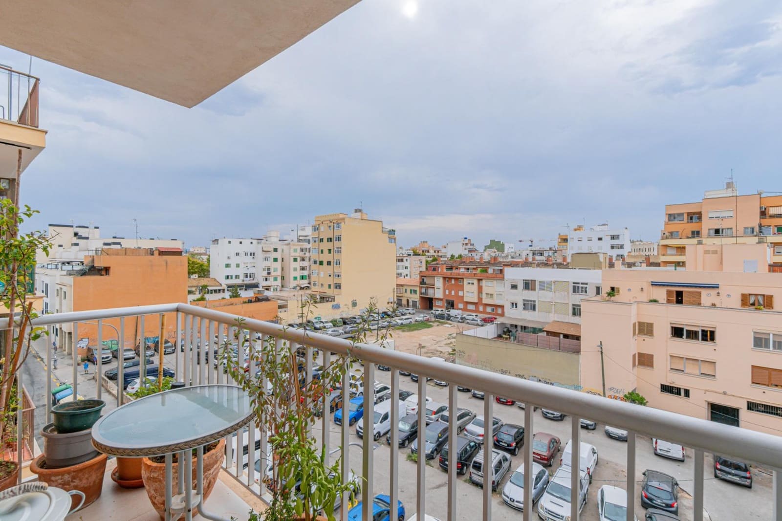 3 soveværelse Lejlighed til salg i Palma de Mallorca - € 299.000 (Ref: 9193847)
