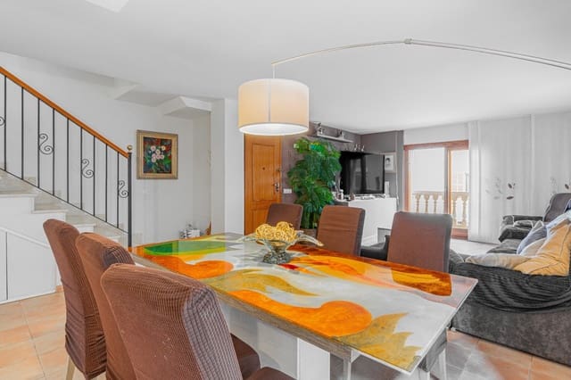 4 soveværelse Rækkehus til salg i Santa María del Camí med garage - € 649.900 (Ref: 9264582)