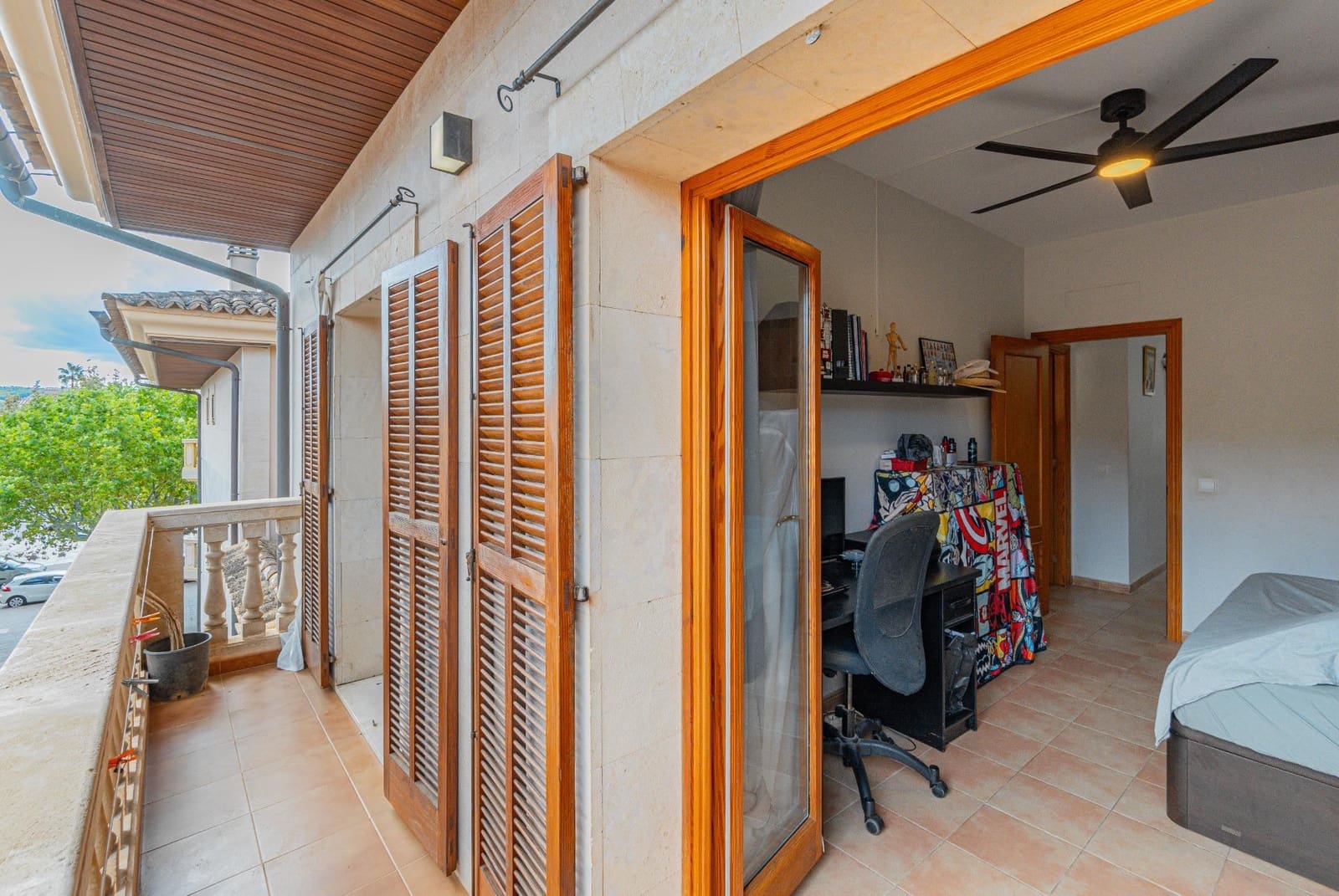 4 bedroom Terraced Villa for sale in Santa Maria del Cami with garage - € 649,900 (Ref: 9264582)