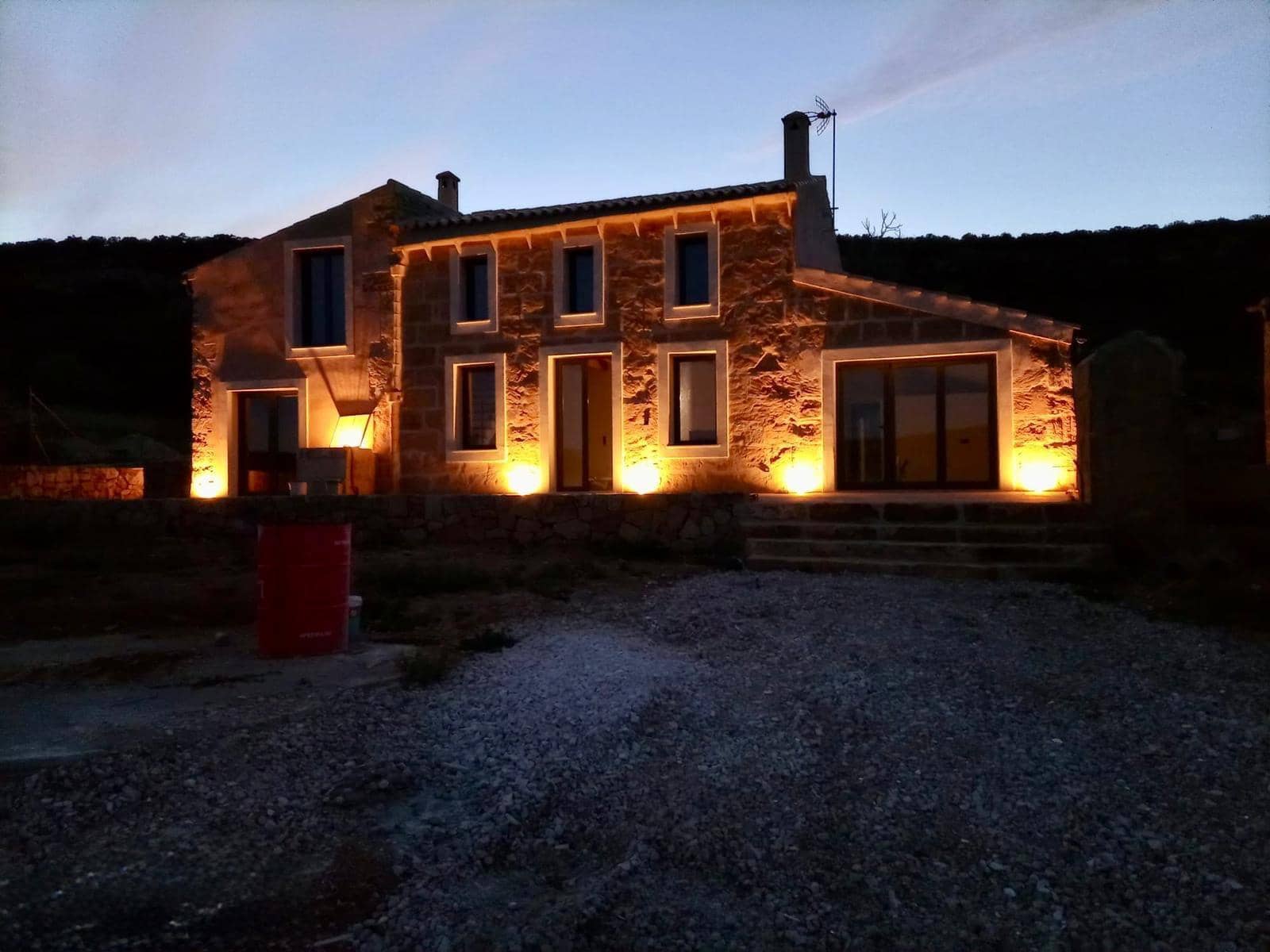 4 soveværelse Finca/Landehus til leje i Manacor - € 3.000 (Ref: 9264583)