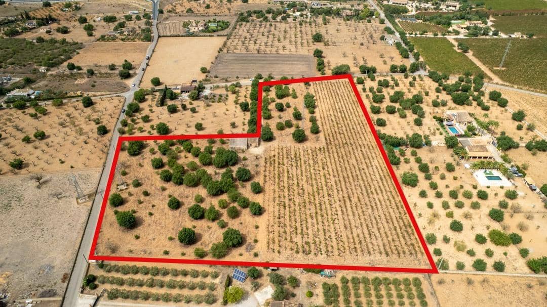 Ubebygd land til salgs i Consell - € 729 000 (Ref: 9330668)