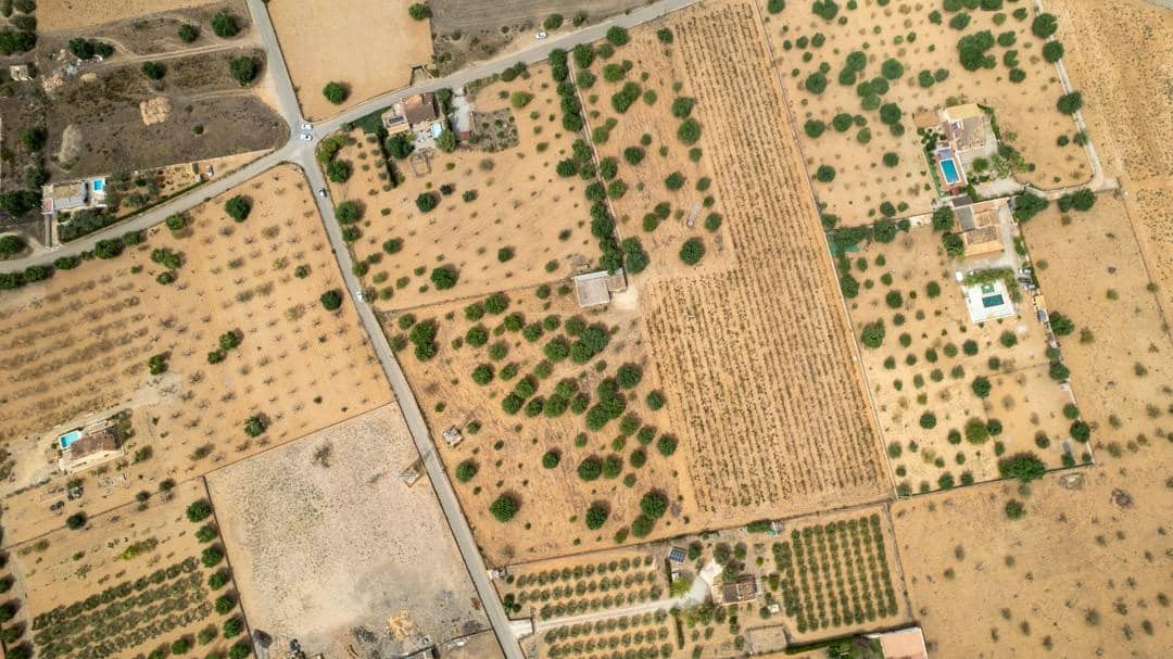 Ubebygd land til salgs i Consell - € 729 000 (Ref: 9330668)